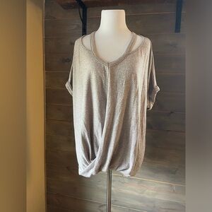 She + Sky oversized high low front know t-shirt, dusty rose color, Medium